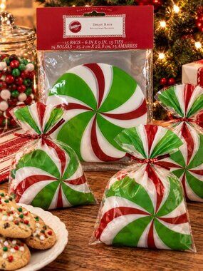 Wilton Treat Bags 6" X 9" Ties Holiday Gift Giving 15 Count Peppermint Design